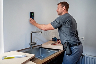 Obrázek produktu Detektor kabelů a kovu Bosch GMS 100-23 0.601.081.800 3