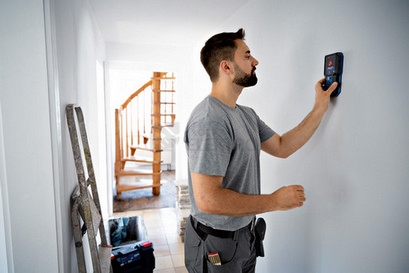 Obrázek produktu Detektor kabelů a kovu Bosch GMS 100-23 0.601.081.800 4