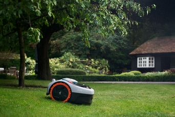 Obrázek produktu Bezdrátová autonomní robotická sekačka SEGWAY I105E 600m2 1