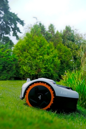 Obrázek produktu Bezdrátová autonomní robotická sekačka SEGWAY I105E 600m2 3