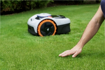 Obrázek produktu Bezdrátová autonomní robotická sekačka SEGWAY I105E 600m2 15