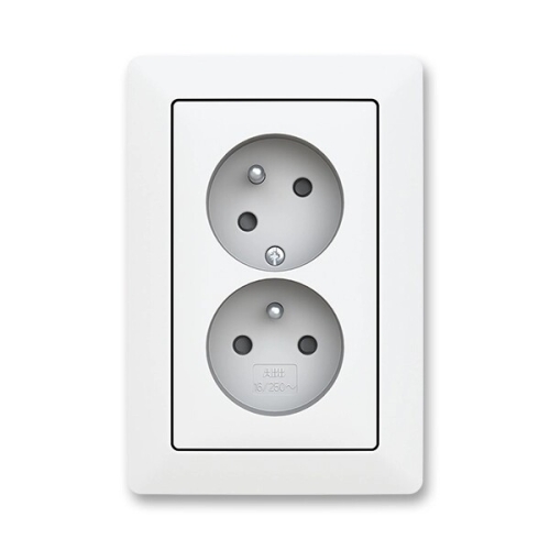 ABB Zoni dvojzásuvka matná bílá 5513T-C02157 240 s clonkami