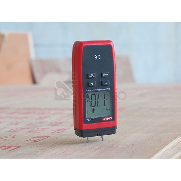 Obrázek produktu Měřič vlhkosti dřeva UNI-T UT377A mini 07760212 2