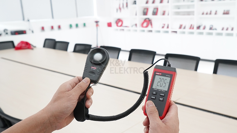 Obrázek produktu Luxmetr UNI-T UT383S mini 07760214 4