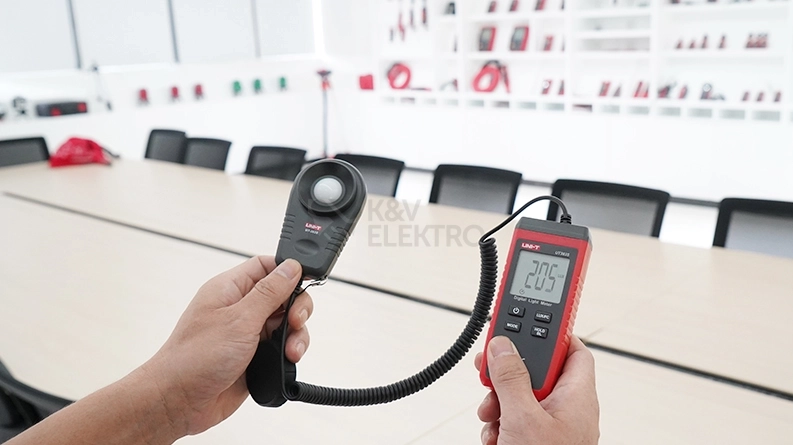 Obrázek produktu Luxmetr UNI-T UT383S mini 07760214 4