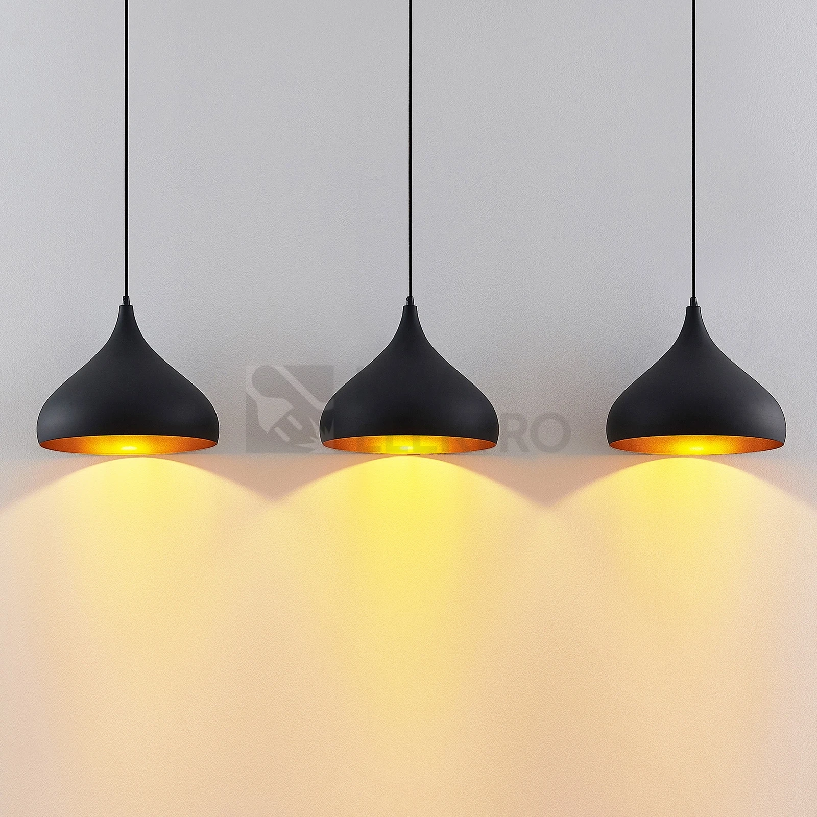 Obrázek produktu Závěsné svítidlo Lindby Elamira černá/zlatá kov 133cm 3xE27 60W bez žárovek 9627803 2